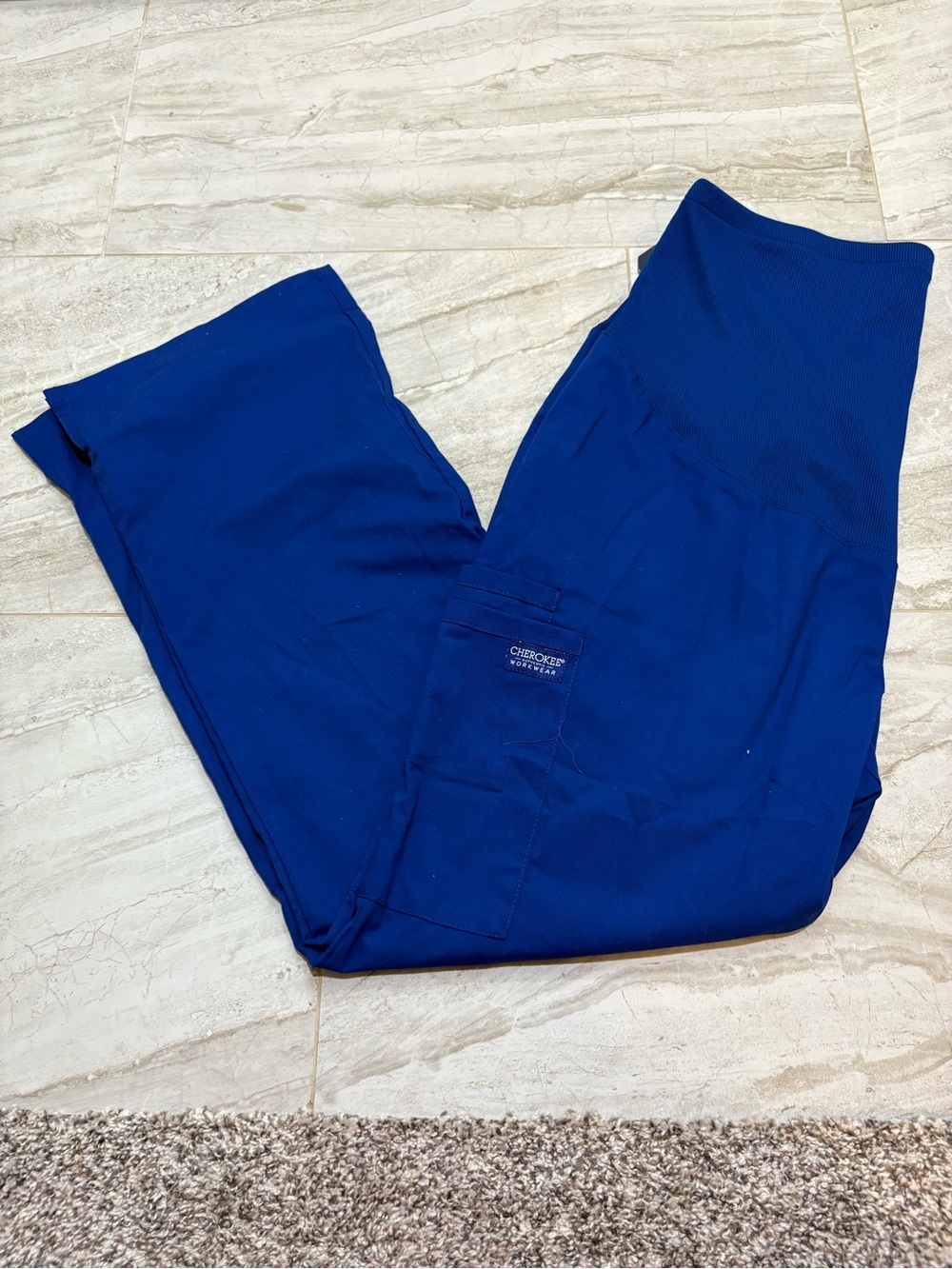 Cherokee Women’s Galaxy Blue Cargo Scrub Pants size Medium Petite Maternity NWT
